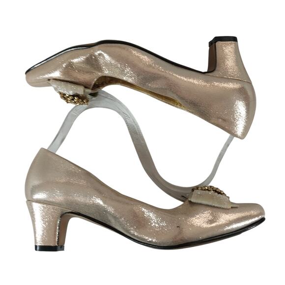 PIERRE DUMAS! GOLD LAME FABRIC W/GROSGRAIN + BOW & BEAD FOCAL PT.! SZ 8.5M - Picture 7 of 12